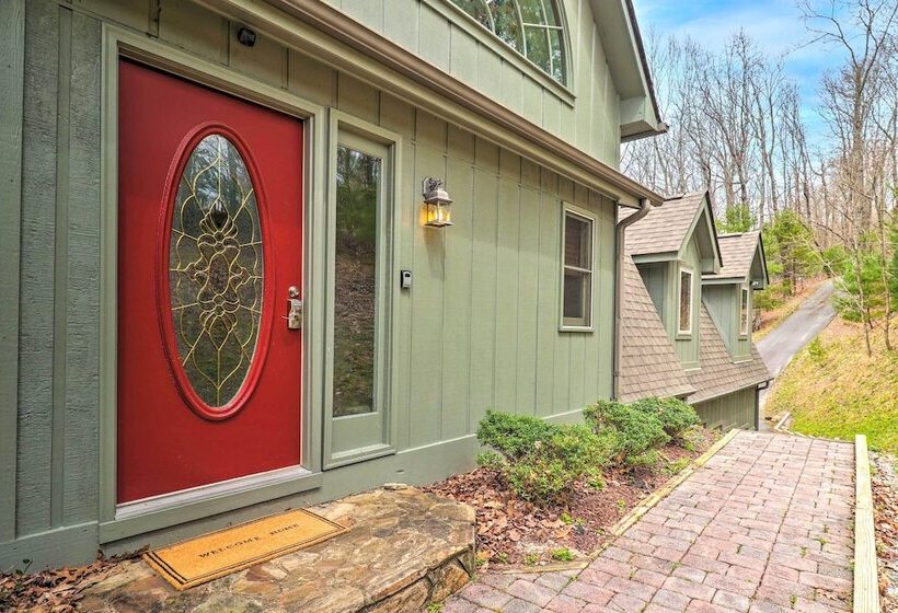 Amazing A Frame W/ Private Hiking + Amenities