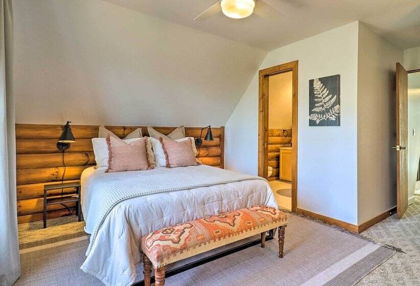 Amazing A Frame W/ Private Hiking + Amenities