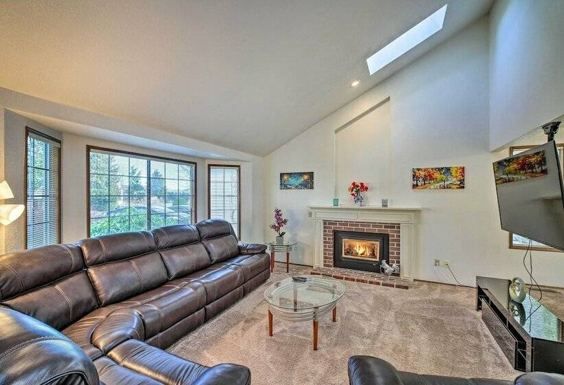 Auburn Home ~ 6 Mi To Saltwater State Park