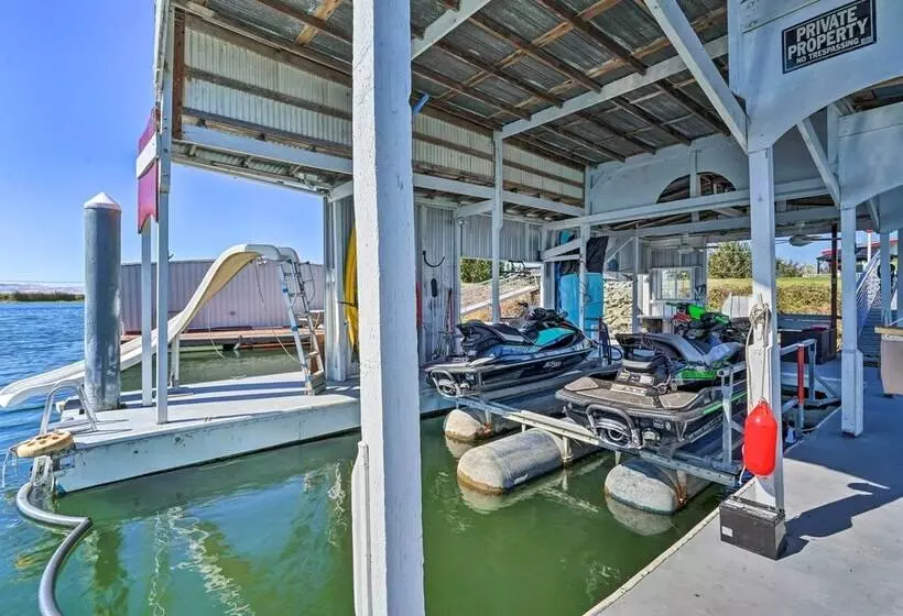 Bethel Island Retreat W/ Private Boat Slip!