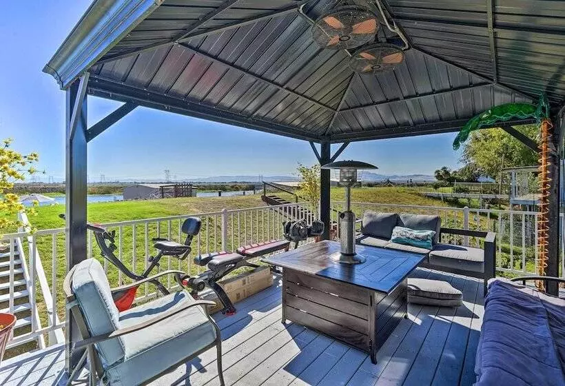 Bethel Island Retreat W/ Private Boat Slip!