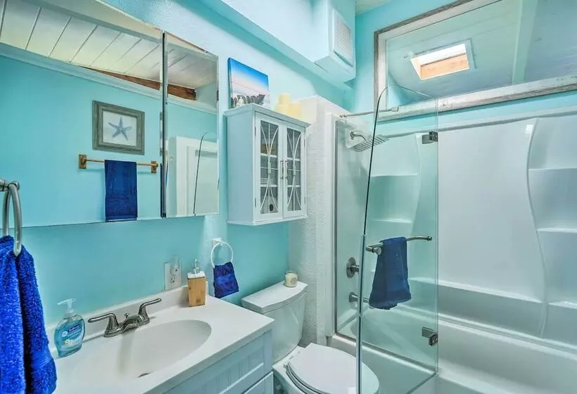 Bethel Island Retreat W/ Private Boat Slip!