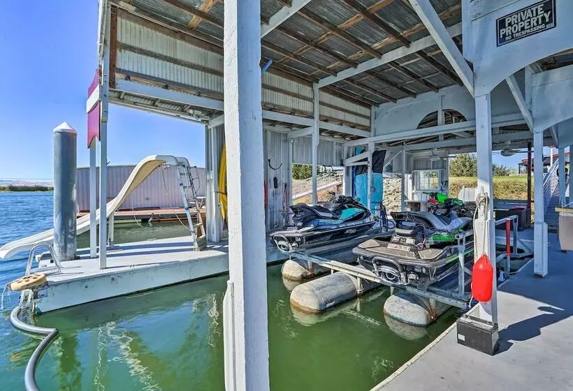 Bethel Island Retreat W/ Private Boat Slip!