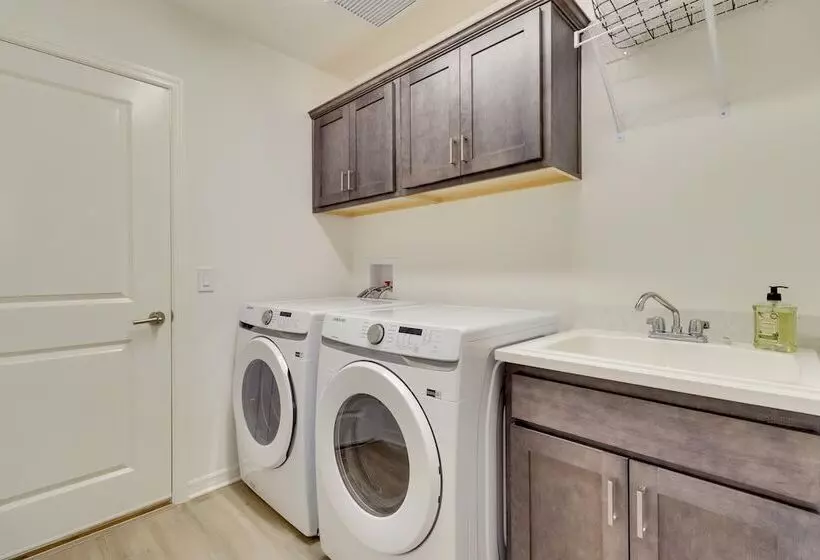 Bright Home In The Villages W/ Community Pool