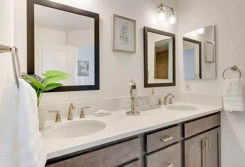 Bright Home In The Villages W/ Community Pool