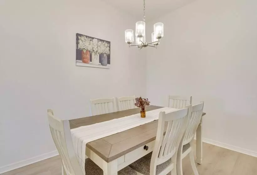 Bright Home In The Villages W/ Community Pool