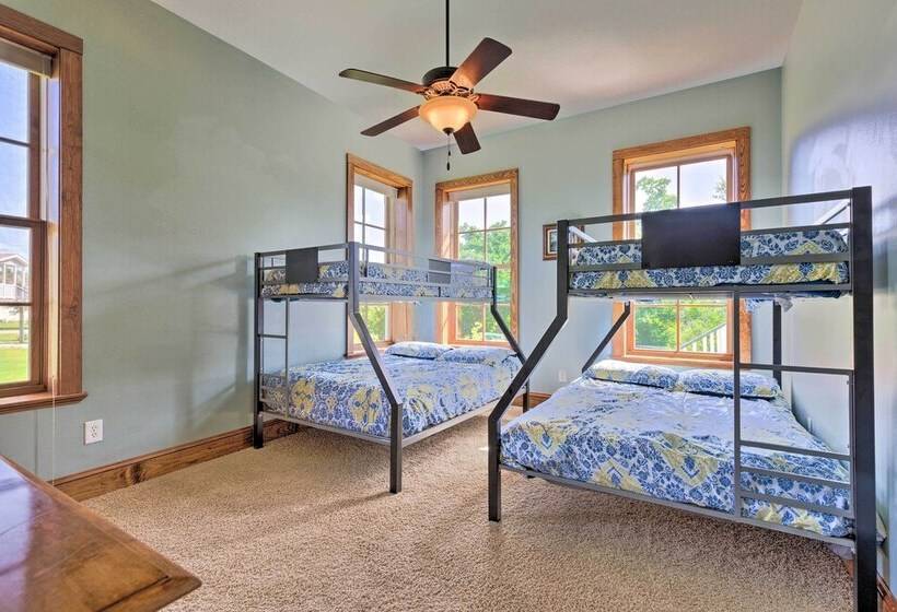 Bright Waveland Home   Walk To Beach Access!