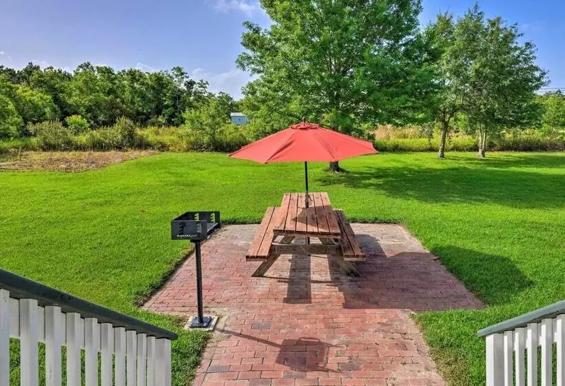 Bright Waveland Home   Walk To Beach Access!