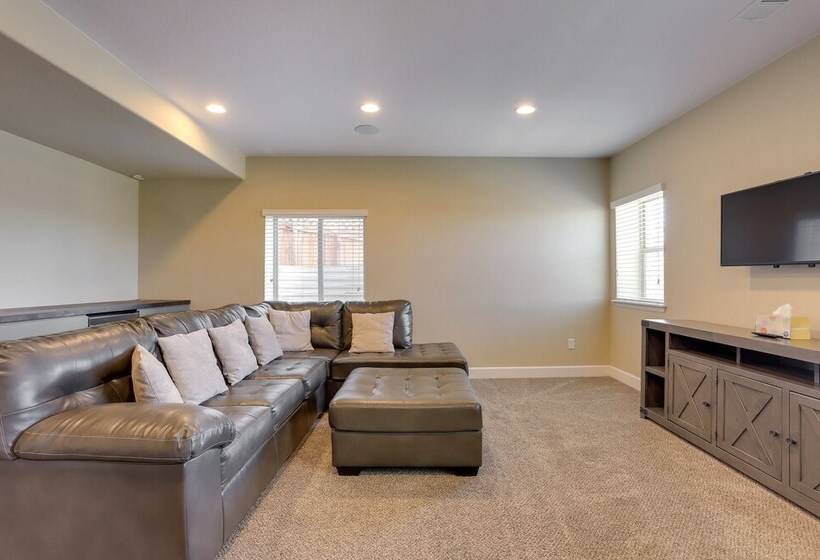 Brighton Family Home ~ 20 Mi To Dtwn Denver!