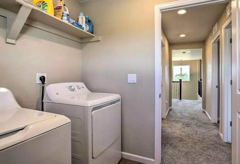 Brighton Family Home ~ 20 Mi To Dtwn Denver!