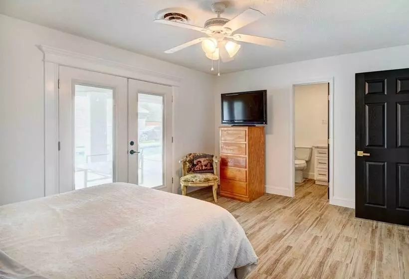 Centrally Located Eagle Pass Home W/ Pool!