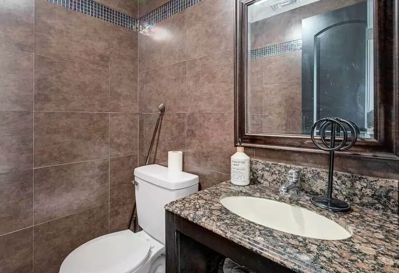 Centrally Located Eagle Pass Home W/ Pool!