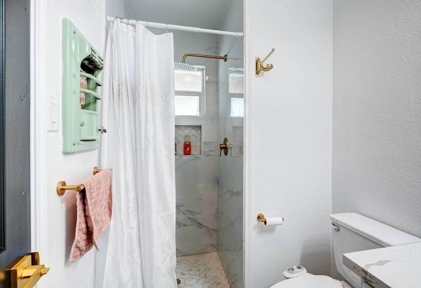 Centrally Located Eagle Pass Home W/ Pool!