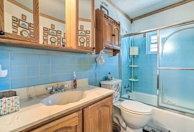 Charming Ingram Home W/ Yard & Furnished Patio!