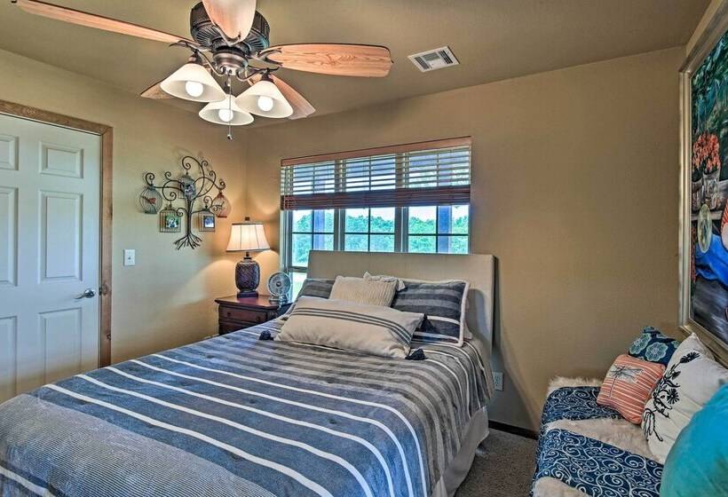 Charming Vian Retreat W/ Private Deck & Grills!