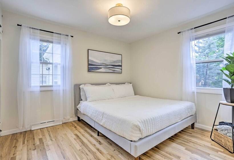 Contemporary Boise House W/ Large Backyard!