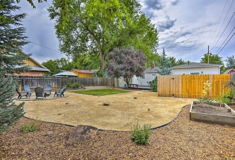 Contemporary Boise House W/ Large Backyard!