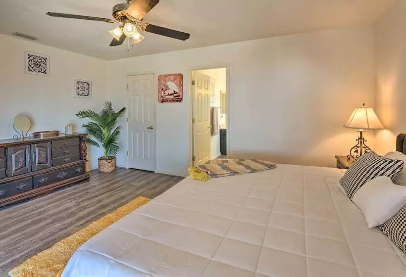 Cozy Lake Havasu City Home W/ Grill: Pet Friendly!