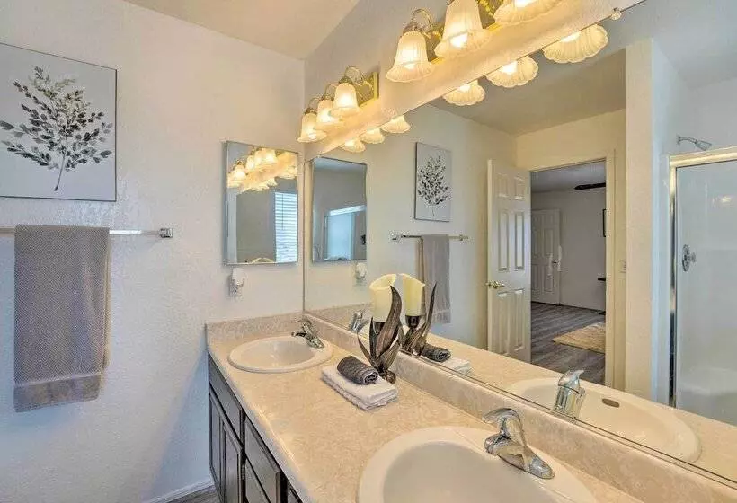 Cozy Lake Havasu City Home W/ Grill: Pet Friendly!