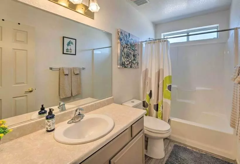 Cozy Lake Havasu City Home W/ Grill: Pet Friendly!