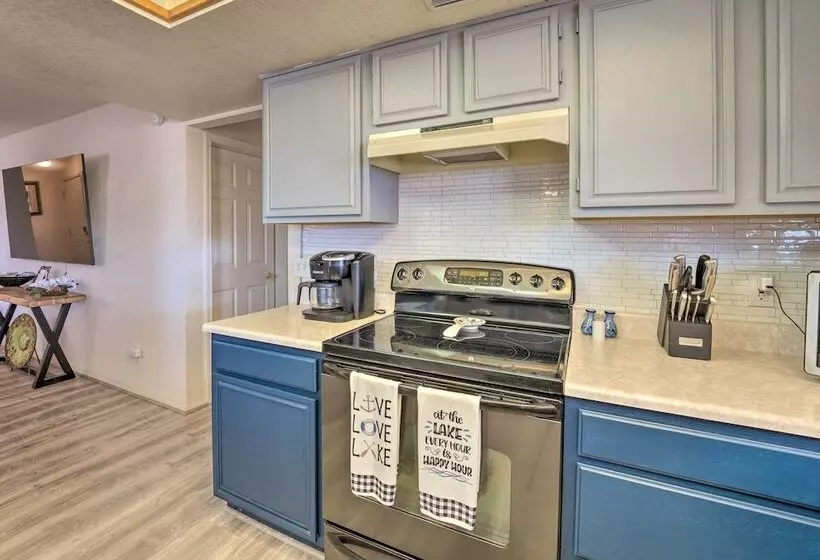 Cozy Lake Havasu City Home W/ Grill: Pet Friendly!