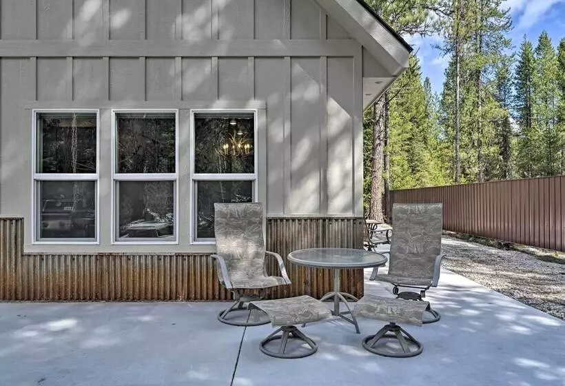 Darby Cabin In National Forest: Walk To River!