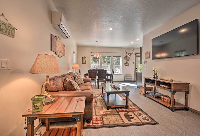 Darby Cabin In National Forest: Walk To River!