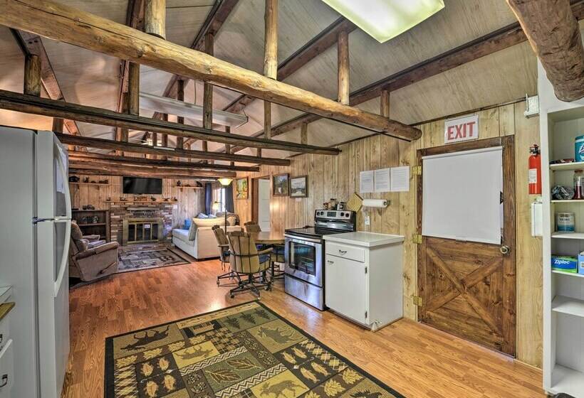 Grandpa S Cabin ~ 30 Miles To Yellowstone!