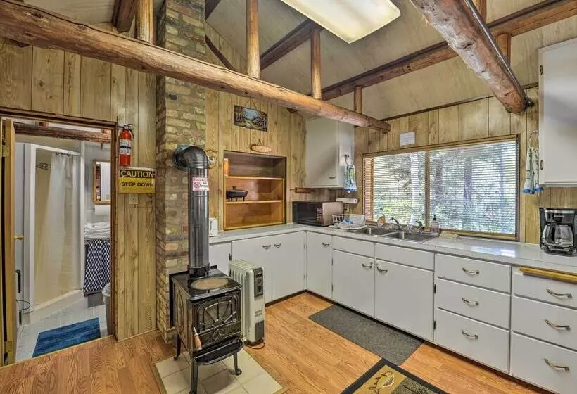 Grandpa S Cabin  ~ 30 Miles To Yellowstone!