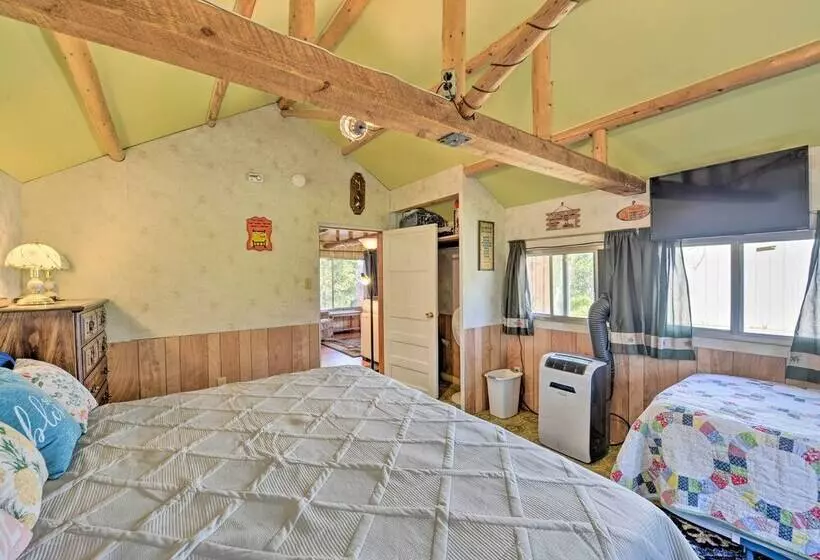 Grandpa S Cabin  ~ 30 Miles To Yellowstone!