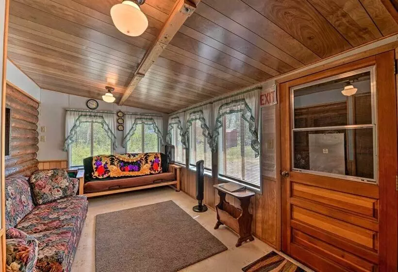 Grandpa S Cabin  ~ 30 Miles To Yellowstone!