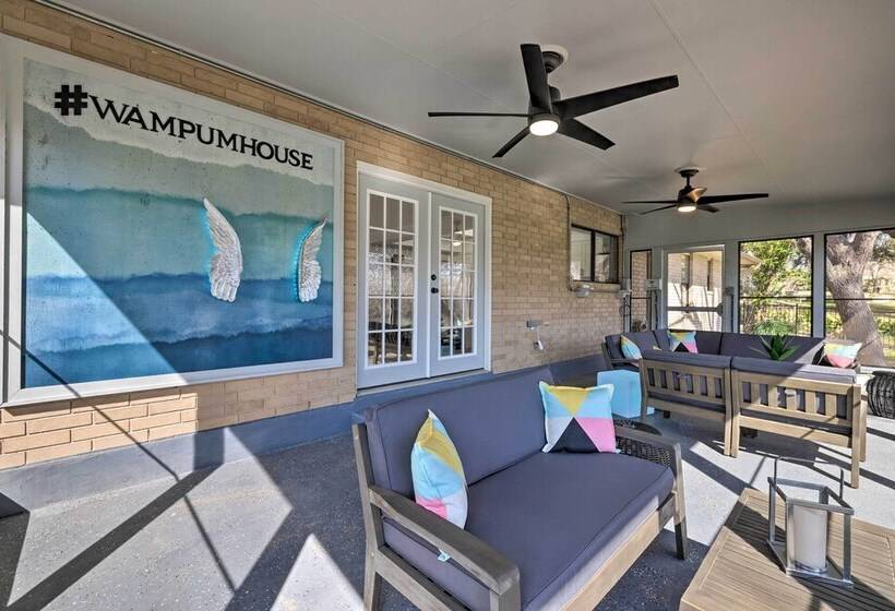 Riverfront Seguin Home W/ Dock: 3 Mi To Dtwn!