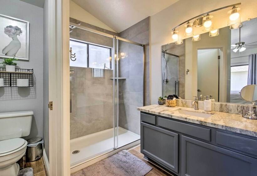 Idyllic Mesa Home W/ Turf Yard & Pool Access!