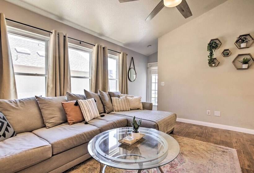 Idyllic Mesa Home W/ Turf Yard & Pool Access!