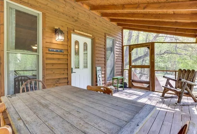 Idyllic Southern Indiana Cabin Near Patoka Lake!