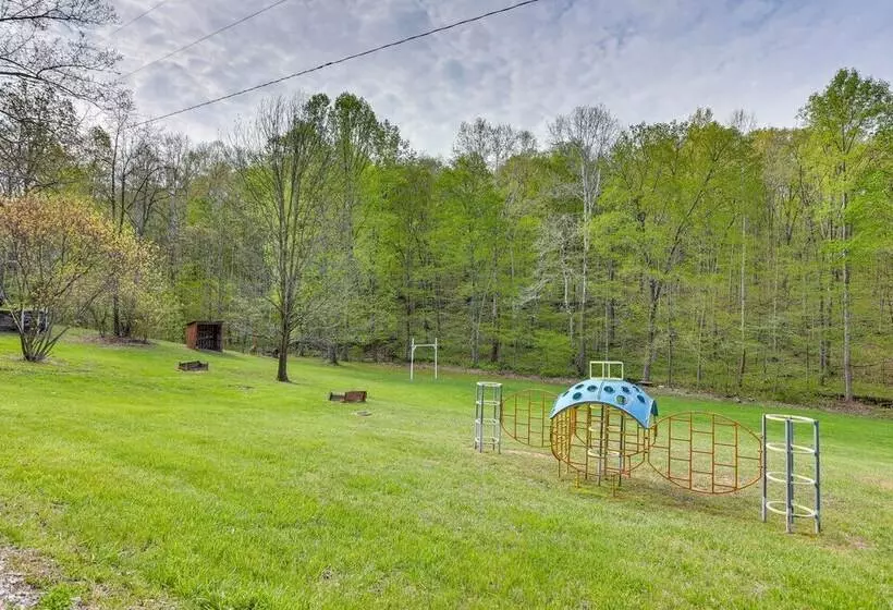 Idyllic Southern Indiana Cabin Near Patoka Lake!