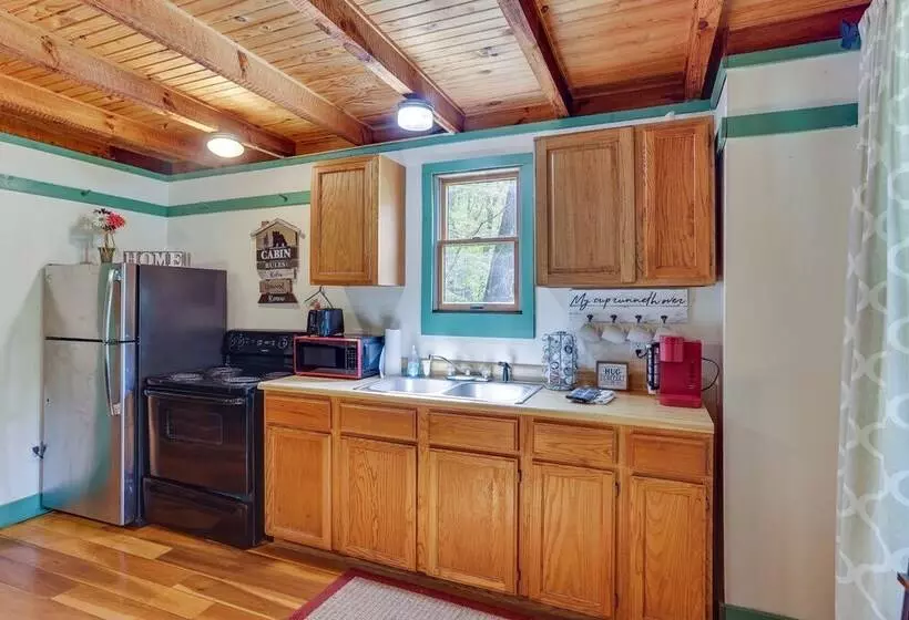 Idyllic Southern Indiana Cabin Near Patoka Lake!