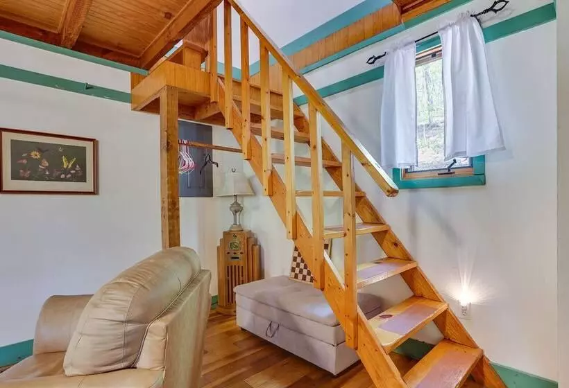 Idyllic Southern Indiana Cabin Near Patoka Lake!