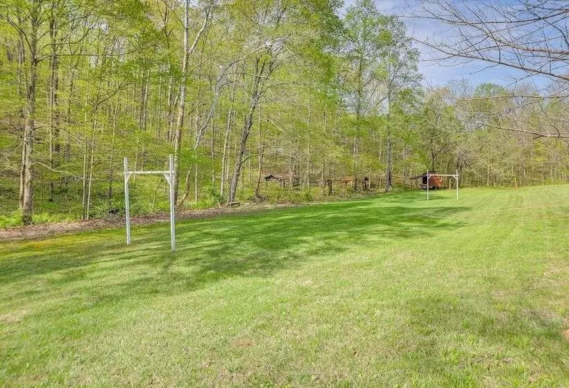 Idyllic Southern Indiana Cabin Near Patoka Lake!