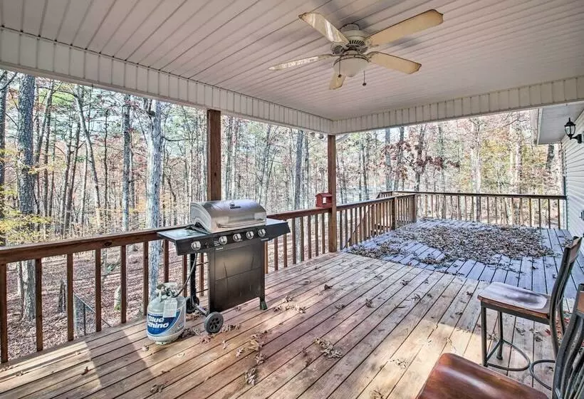 Inviting Home W/ Deck In Hot Springs Village!