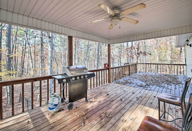 Inviting Home W/ Deck In Hot Springs Village!