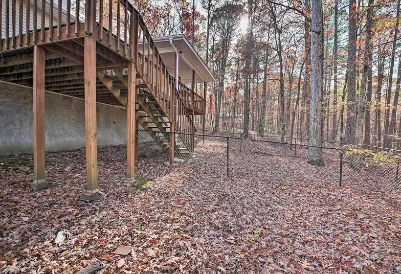 Inviting Home W/ Deck In Hot Springs Village!