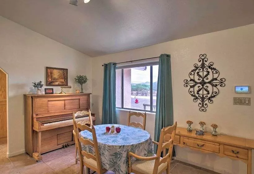 Phoenix  Kick Back Corral  W/ Outdoor Oasis!