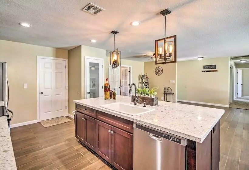 Lake Havasu Home W/ Pool, Near London Bridge!
