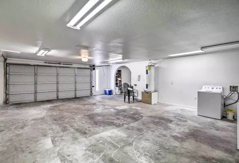Lake Havasu Home W/ Pool, Near London Bridge!