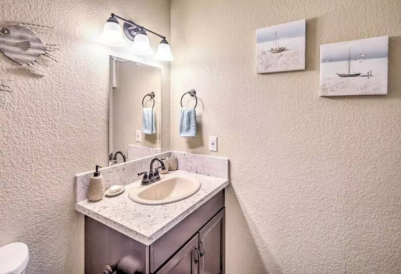 Lake Havasu Home W/ Pool, Near London Bridge!