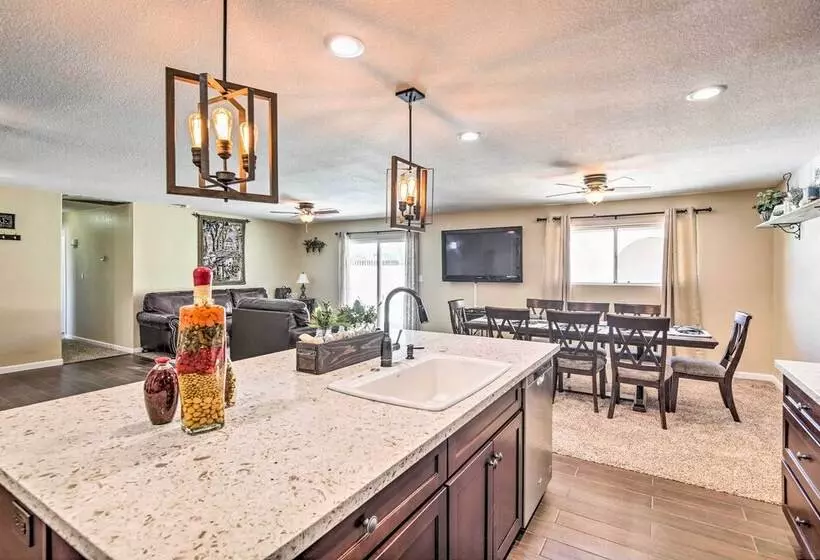 Lake Havasu Home W/ Pool, Near London Bridge!