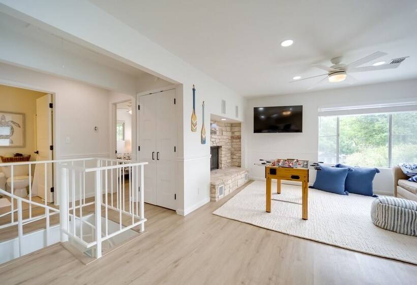 Lakefront Granite Shoals Escape W/ Dock!