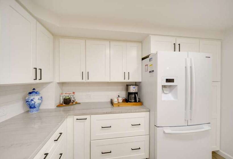 Lakefront Granite Shoals Escape W/ Dock!