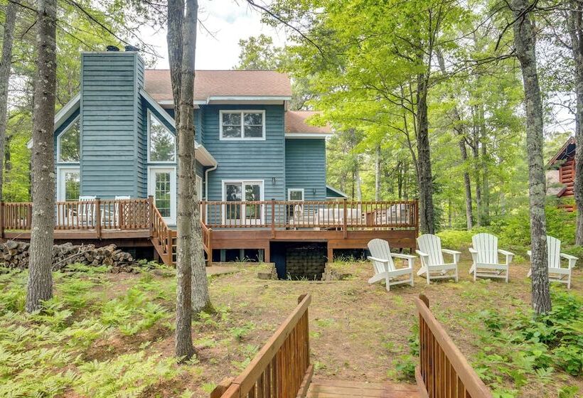 Lakefront Minocqua Getaway: Dock, Game Room!